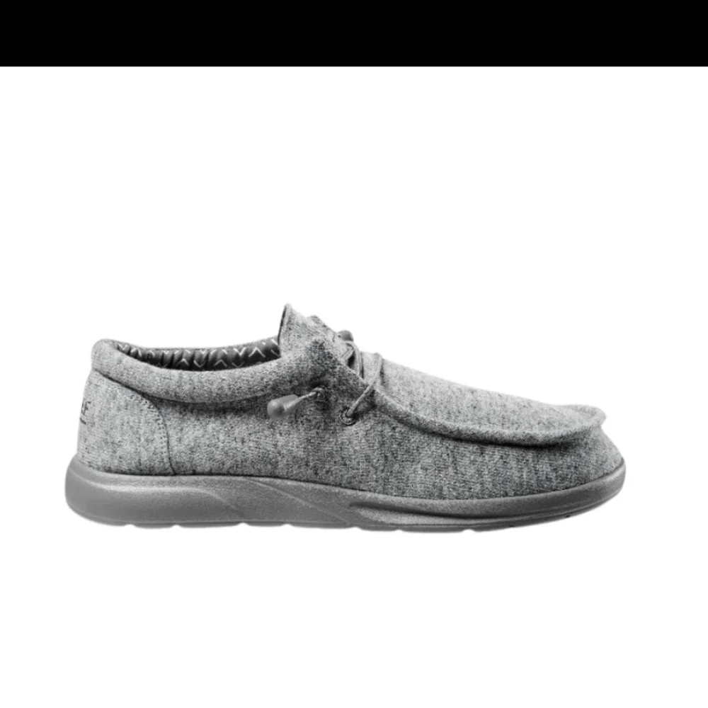 REEF Men's Cushion Coast Slip-On Shoe Light Gray – Lightweight Comfort with Memo